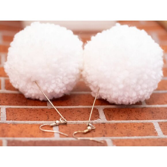 Vintage Fluffy White Pom Pom Sterling Silver Dangle Earrings - W30 - Picture 1 of 3